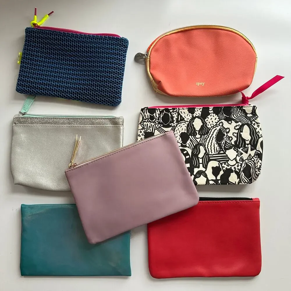 Lot of‎ 7 Ipsy mini makeup bags